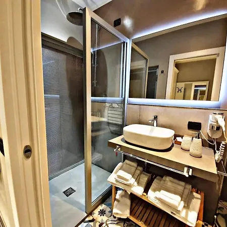 ファビオ マッシモ ゲスト ハウス 4*