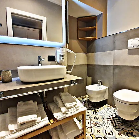 ファビオ マッシモ ゲスト ハウス ゲストハウス 4*